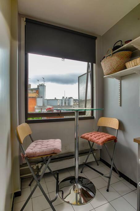 Studio With Balcony Париж Екстериор снимка